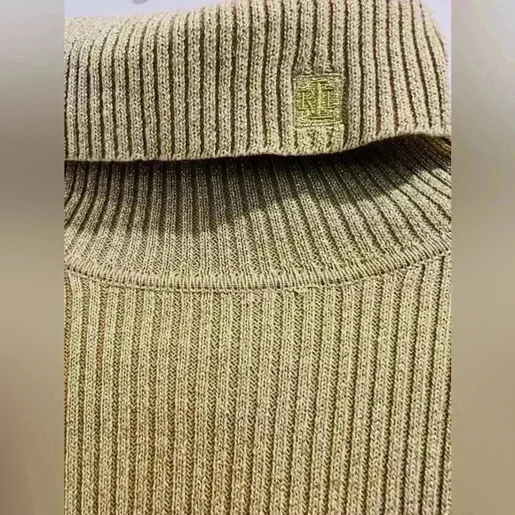 Sold - Picture 3 of 6